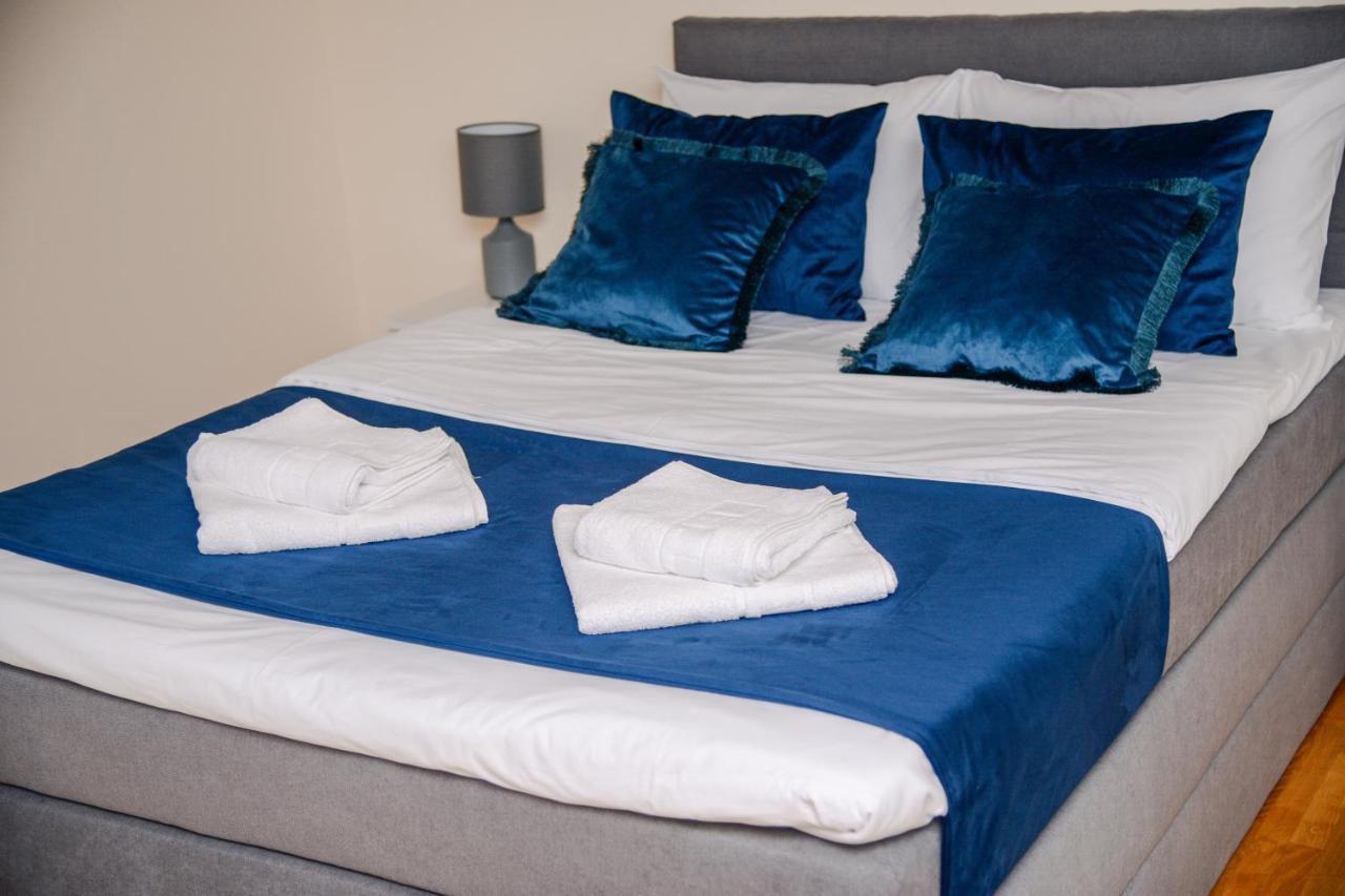 Mini Hotel Riverlux Apartments Bačka Palanka Екстериор снимка