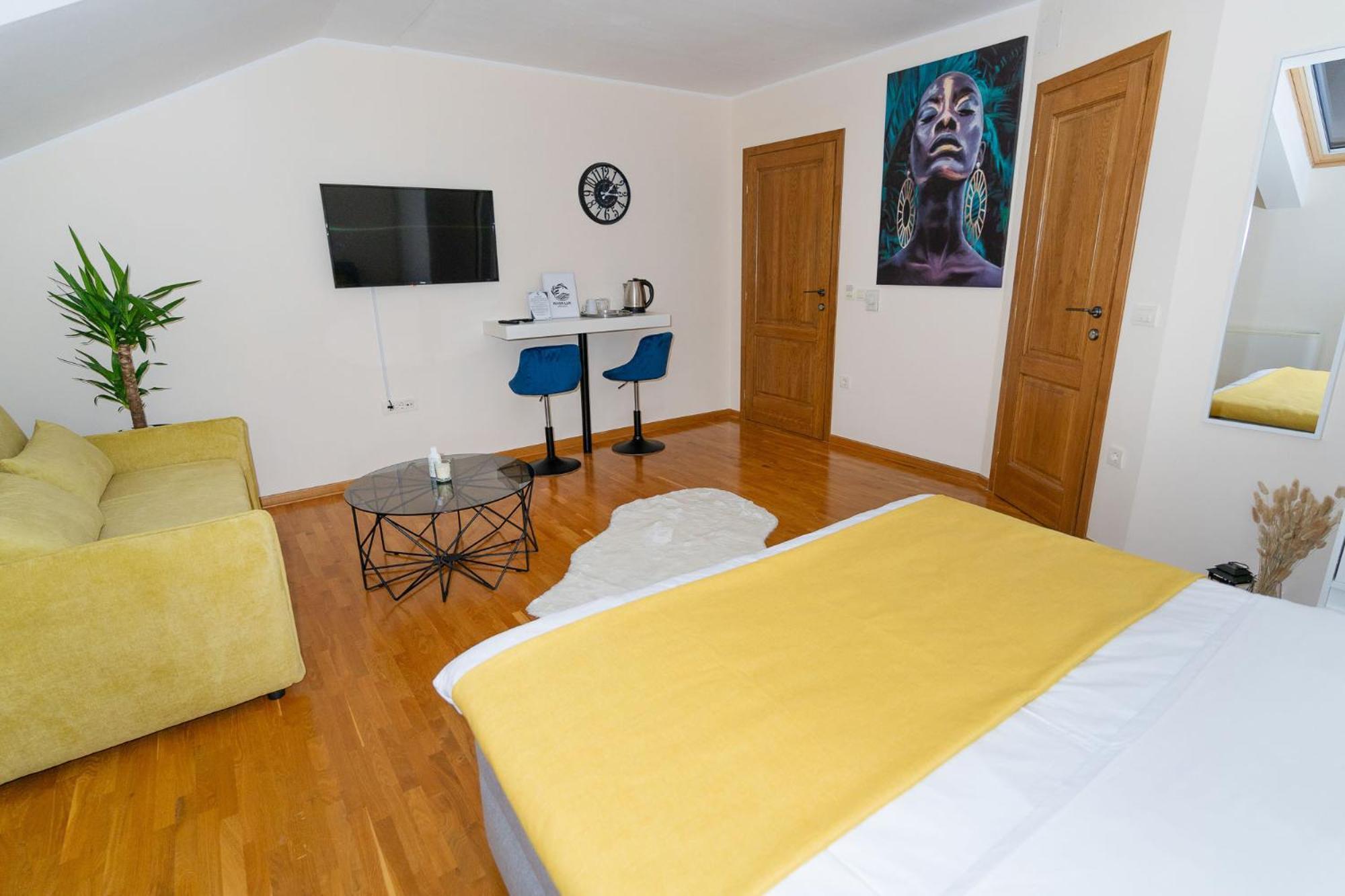 Mini Hotel Riverlux Apartments Bačka Palanka Екстериор снимка