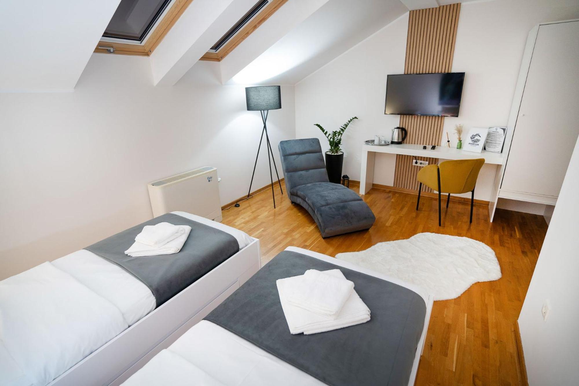 Mini Hotel Riverlux Apartments Bačka Palanka Екстериор снимка