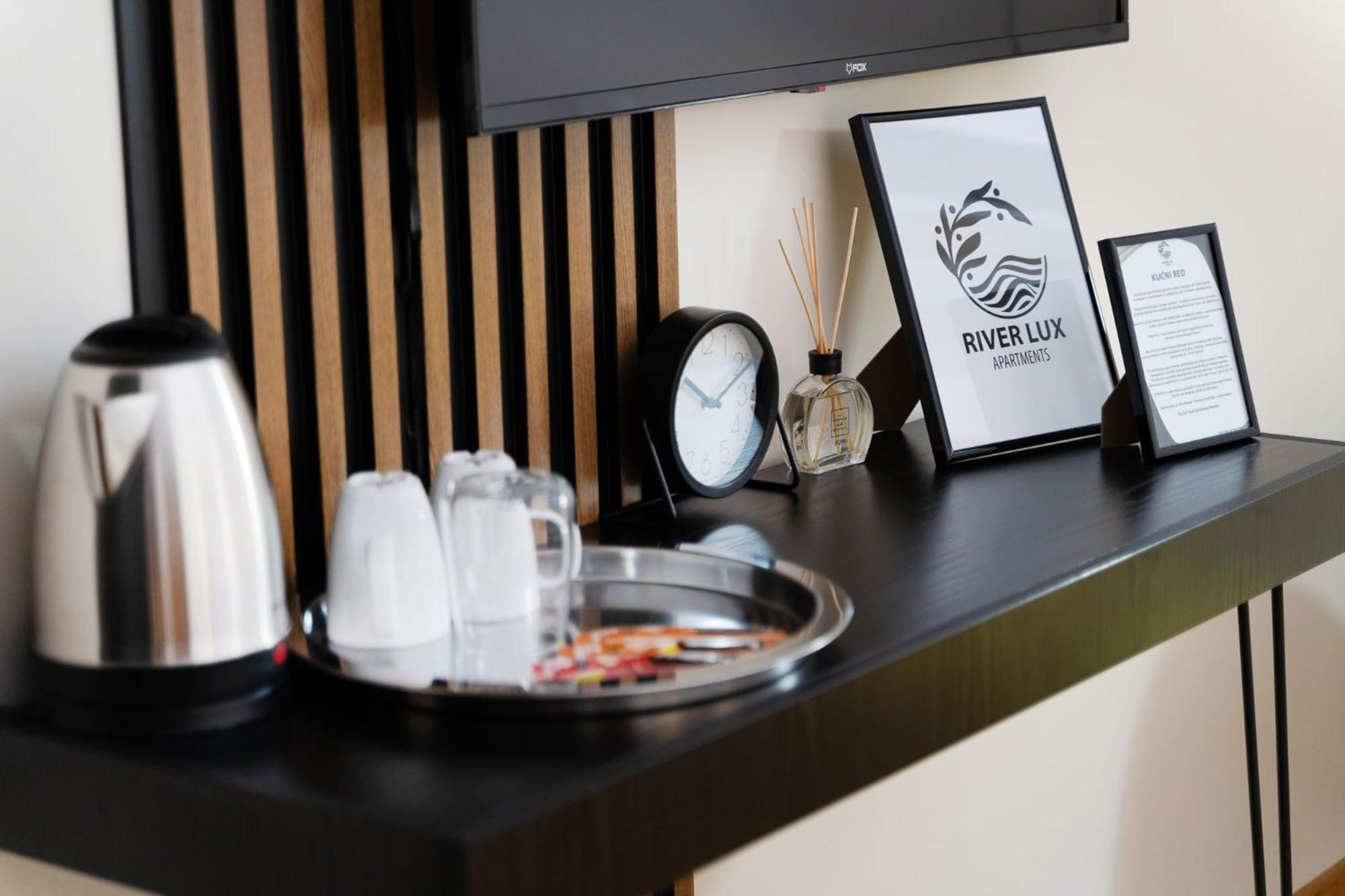 Mini Hotel Riverlux Apartments Bačka Palanka Екстериор снимка